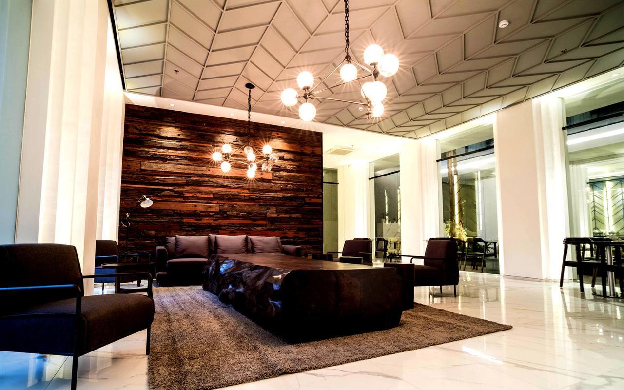 Delua Hotel Jakarta Luaran gambar